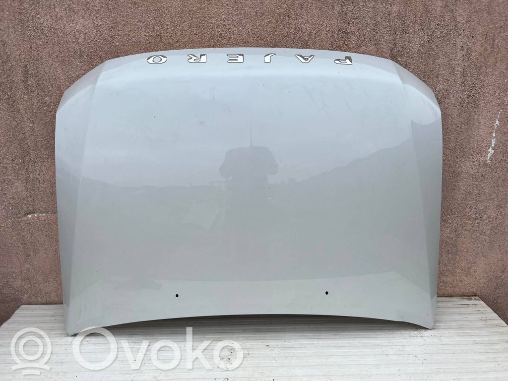 Mitsubishi Pajero Motorhaube 