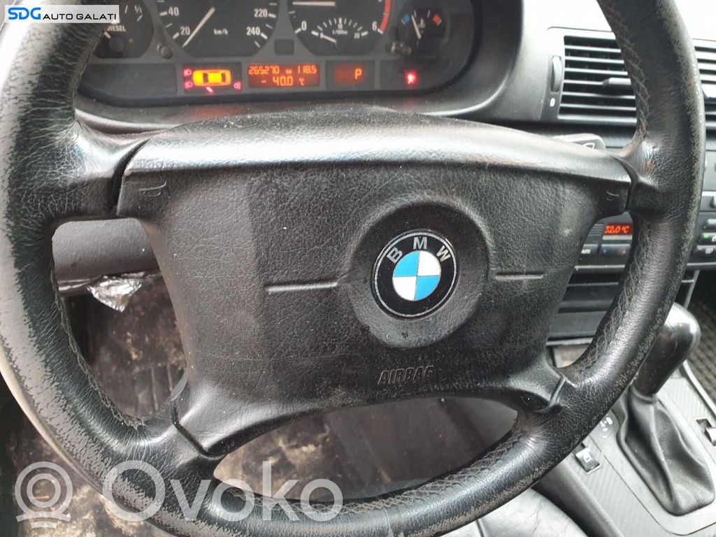 Steering wheel airbag