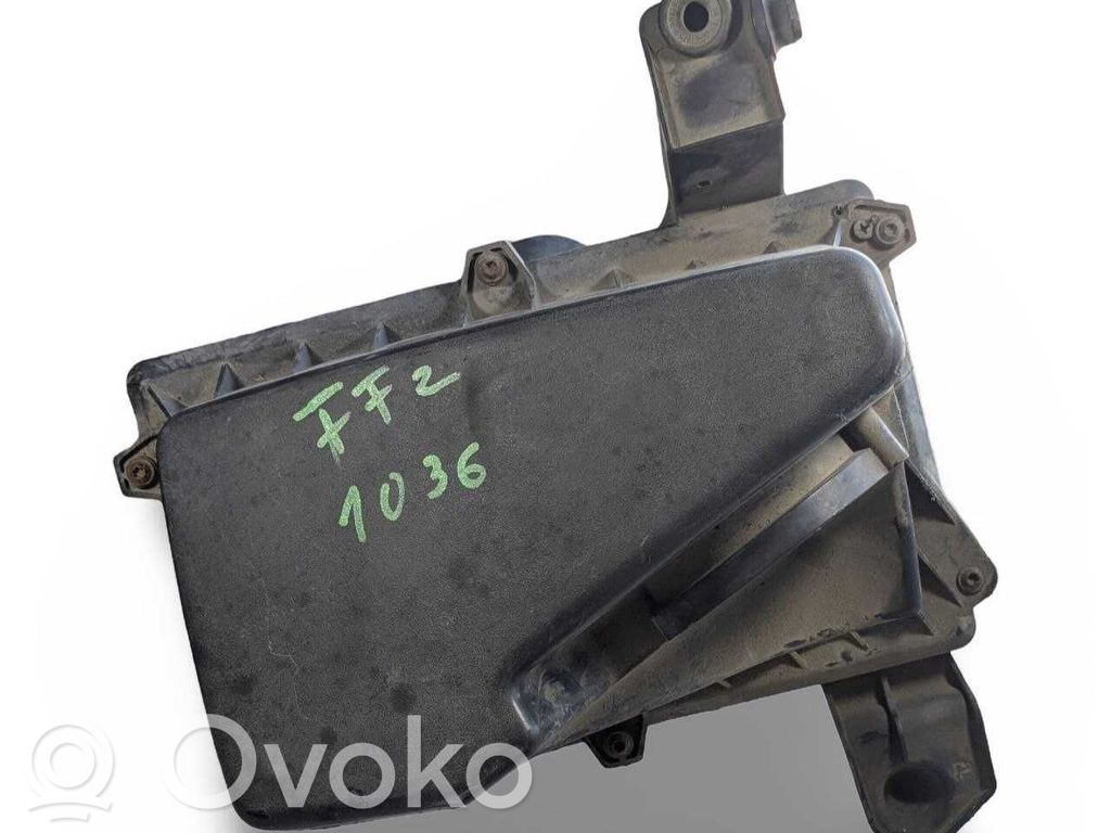Air filter box   4M519600DA