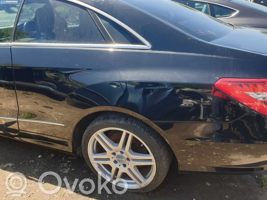 Mercedes-Benz E W212 Panel lateral trasero 