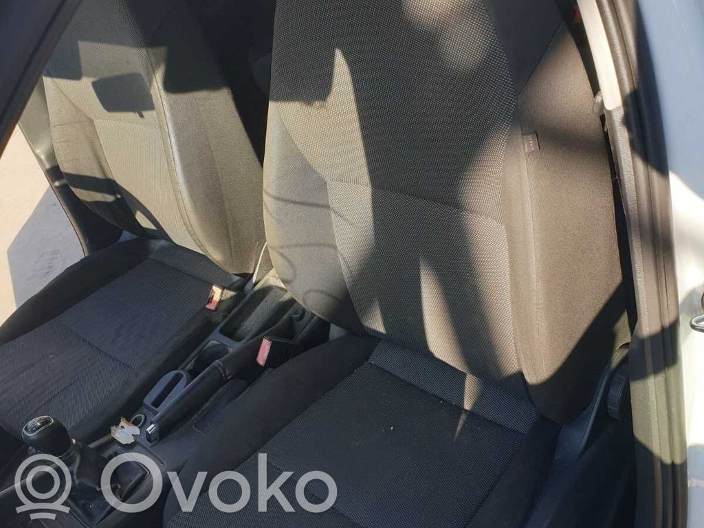 Skoda Octavia Mk3 (5E) Siège conducteur avant