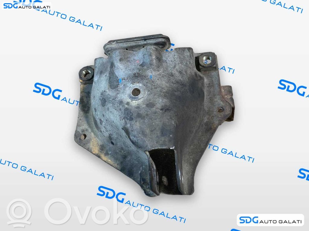 Audi A4 S4 B8 8K Łapa / Mocowanie silnika 