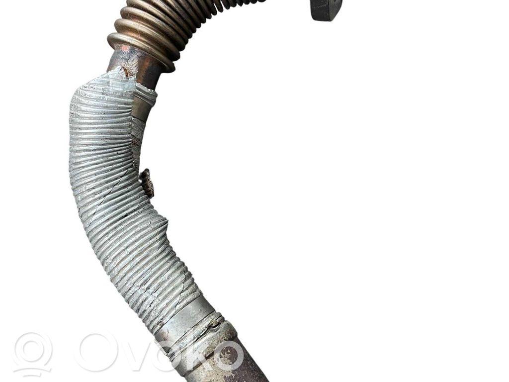KIA Rio Tuyau de raccordement solide EGR