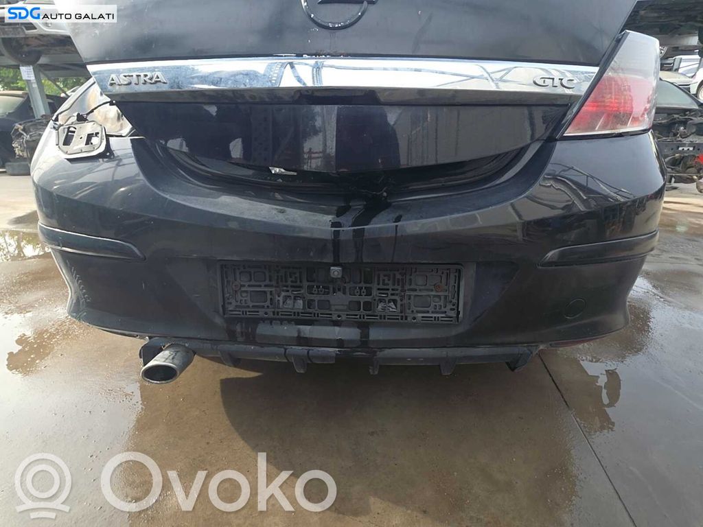 Opel Astra H Parachoques
