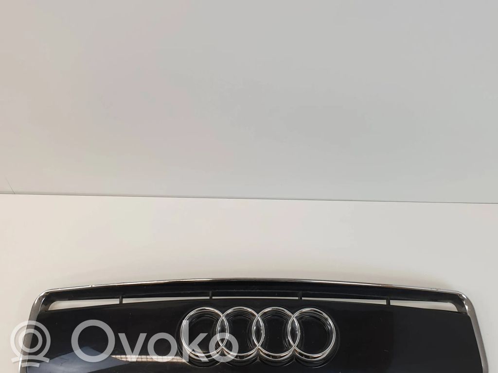 Audi A2 Etusäleikkö 