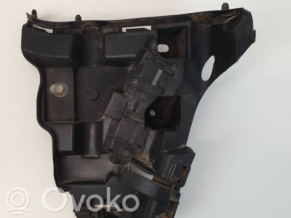 Volvo XC70 Front bumper mounting bracket 