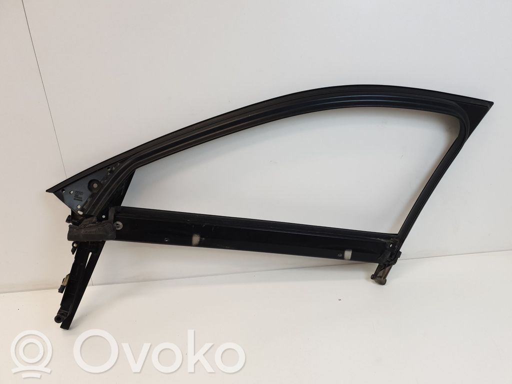 Audi A3 S3 8P Priekinių durų stiklo rėmas 