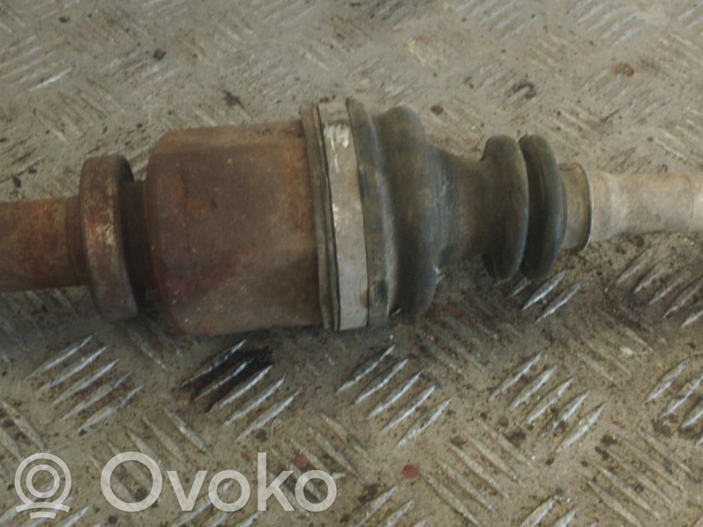 Renault Clio III Eje de transmisión delantero 