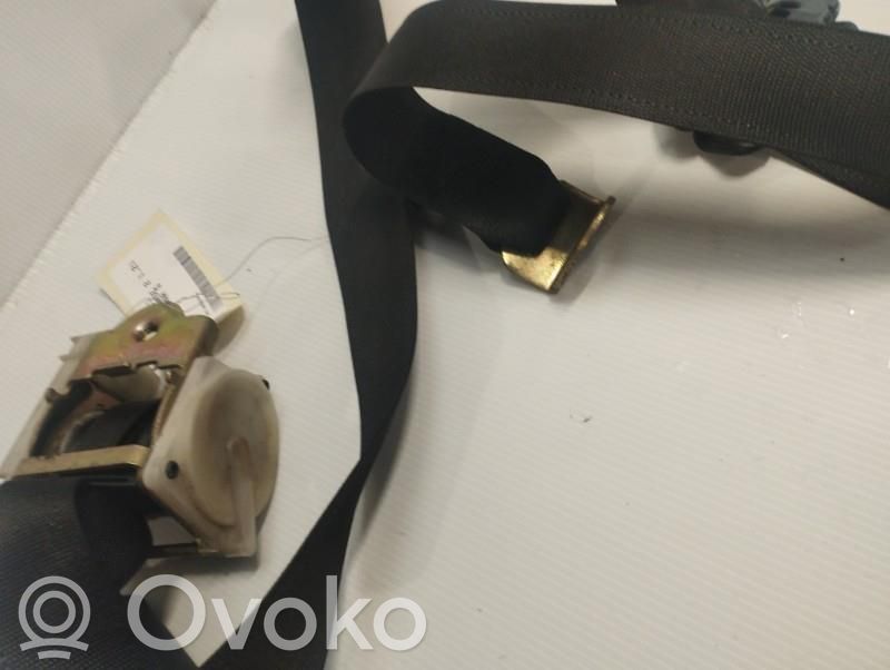 Opel Corsa B Cinturón trasero 