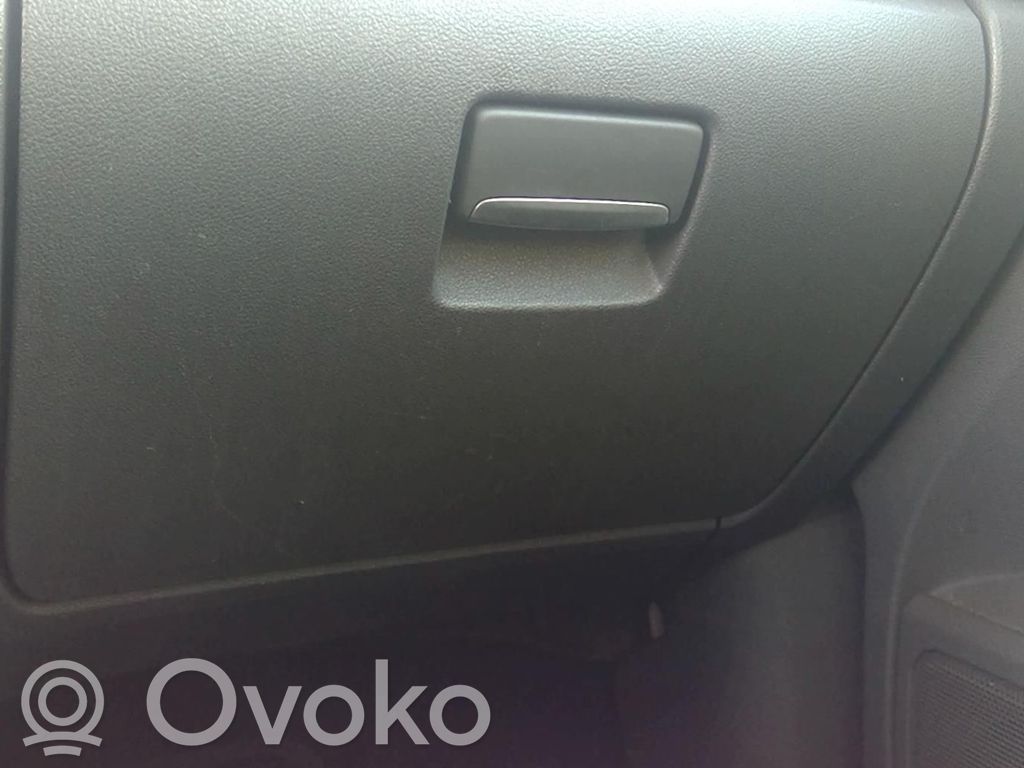 Ford Focus Juego guantera 