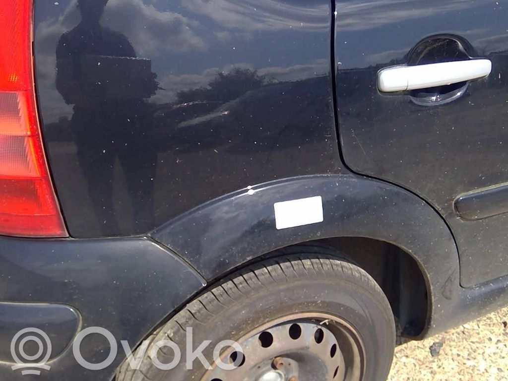 Panel lateral trasero   00008525W3