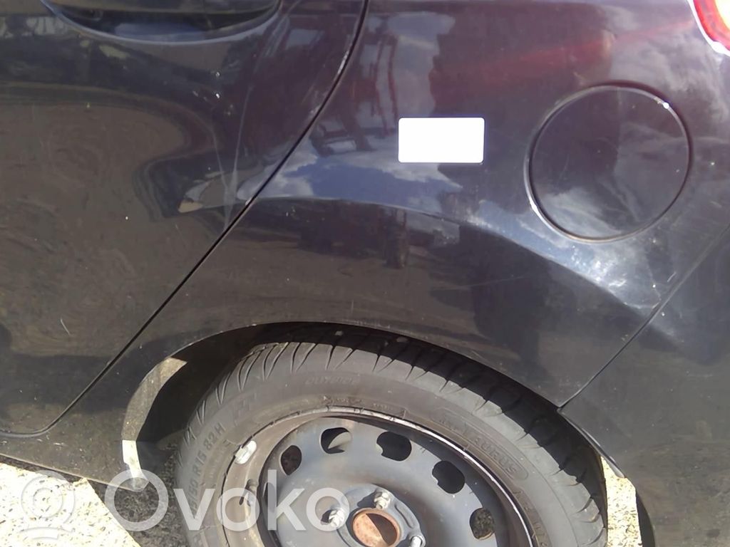 Ford Fiesta Panel lateral trasero 