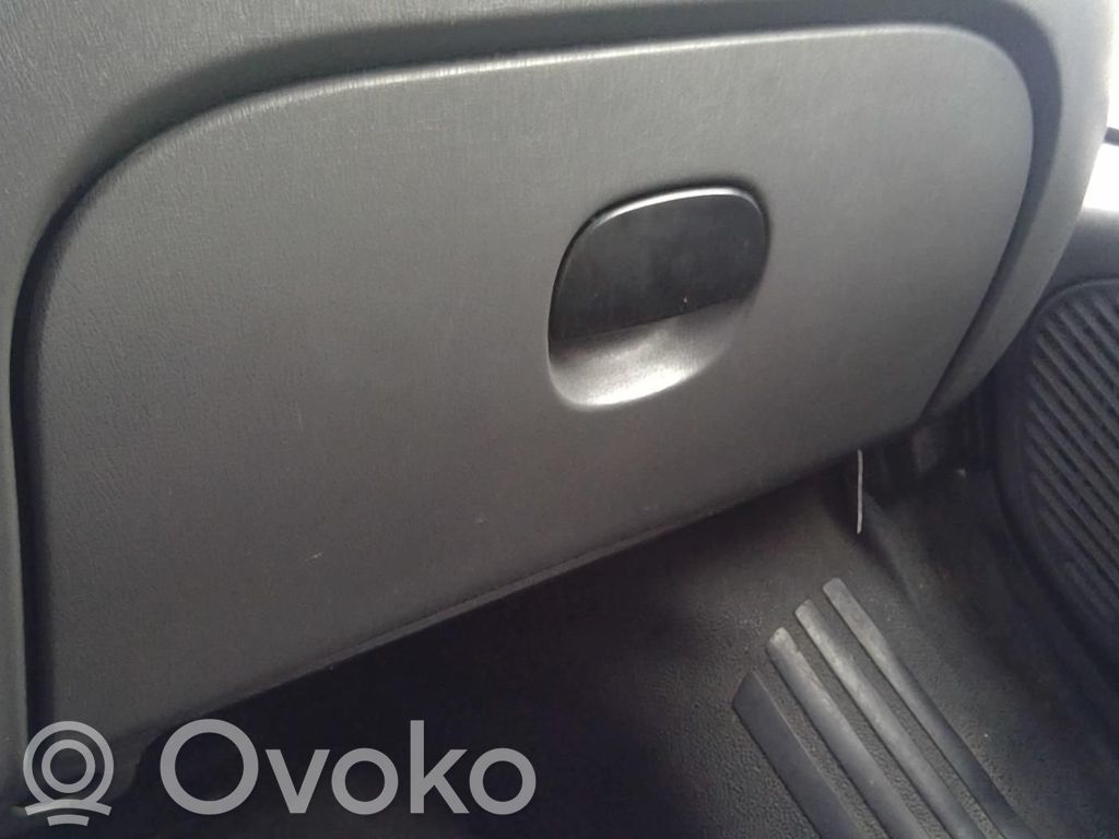 Ford Transit Daiktadėžės (bordačioko) komplektas 