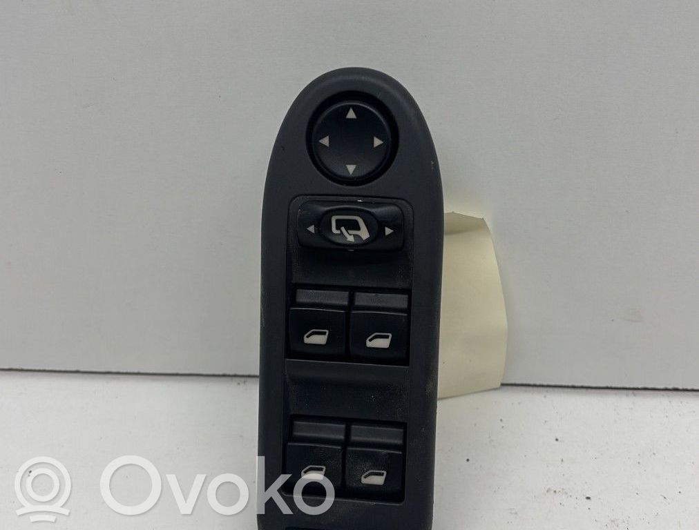 Citroen C5 Electric window control switch 