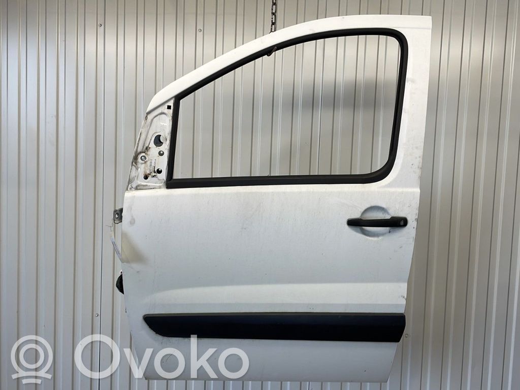 Priekinės durys   9002X4