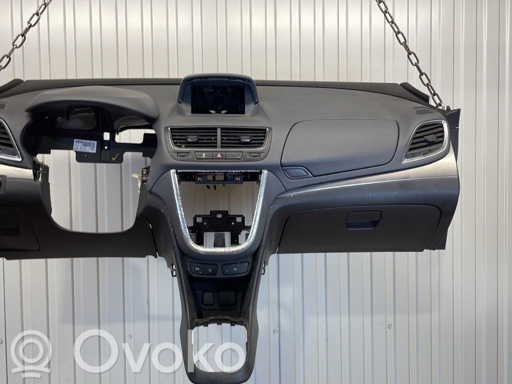 Opel Mokka Panelė 
