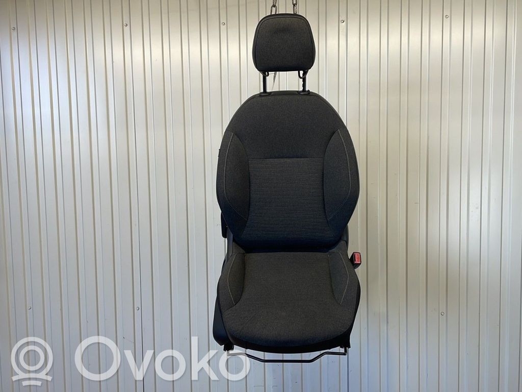 Citroen C3 Etumatkustajan istuin 
