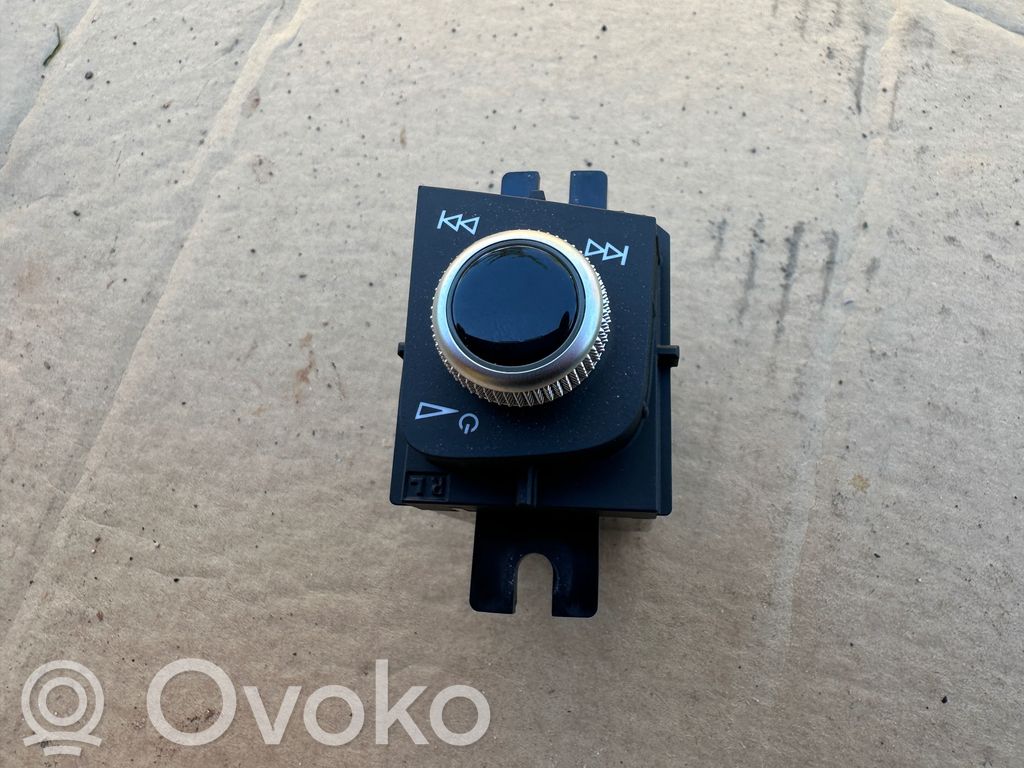 Sound control switch   8W2919616