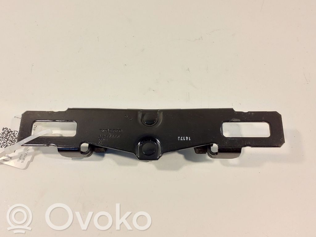 Volvo V40 Trunk lock loop 