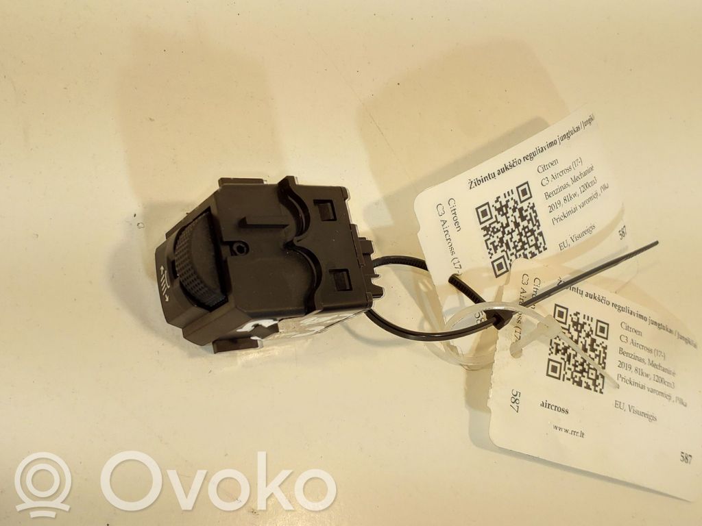 Citroen C3 Aircross Headlight level height control switch 