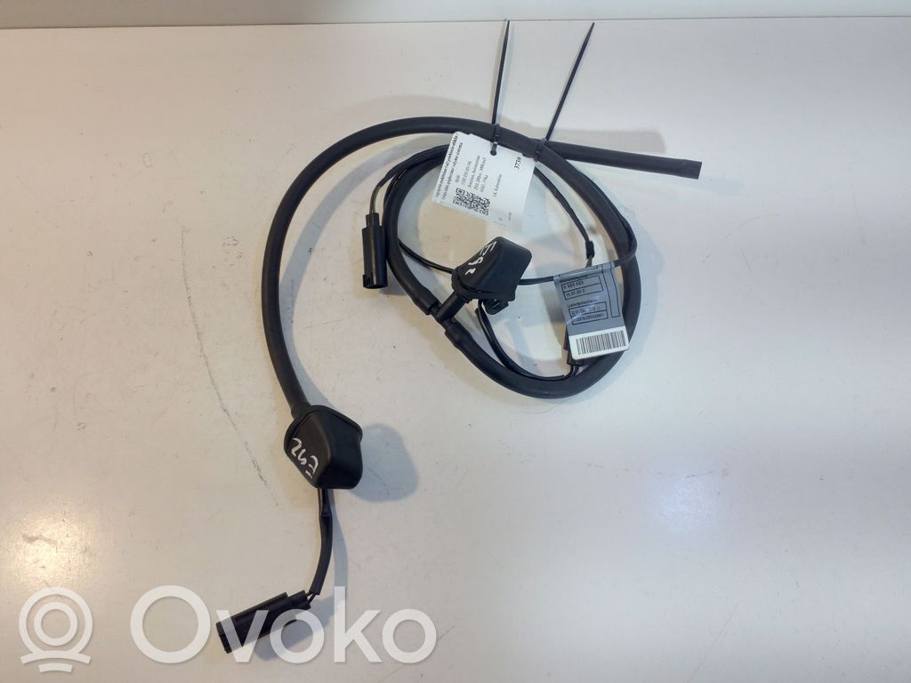 BMW 3 E92 E93 Windshield washer spray nozzle 