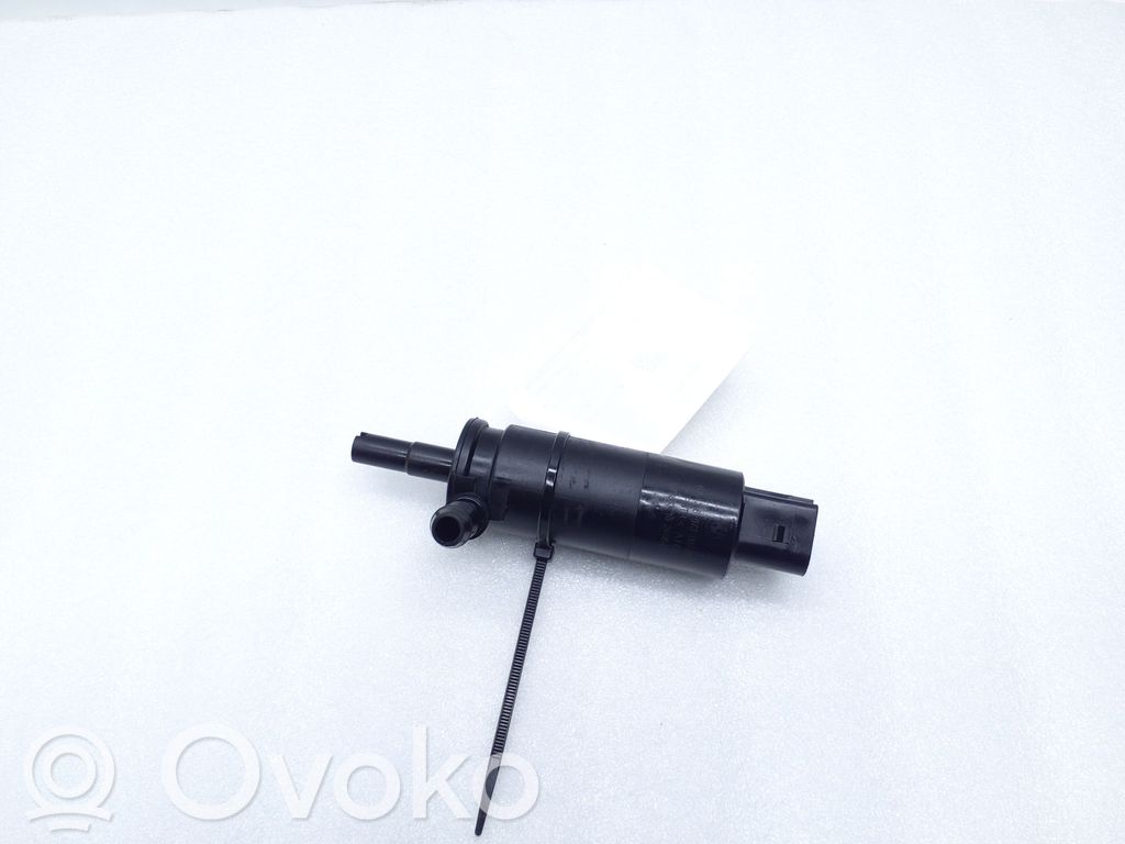 BMW 3 E90 E91 Headlight washer pump 
