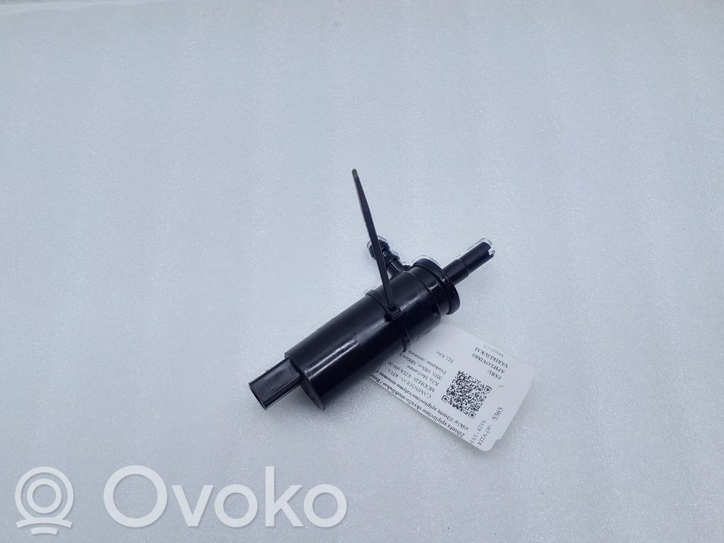 BMW 3 E90 E91 Headlight washer pump 