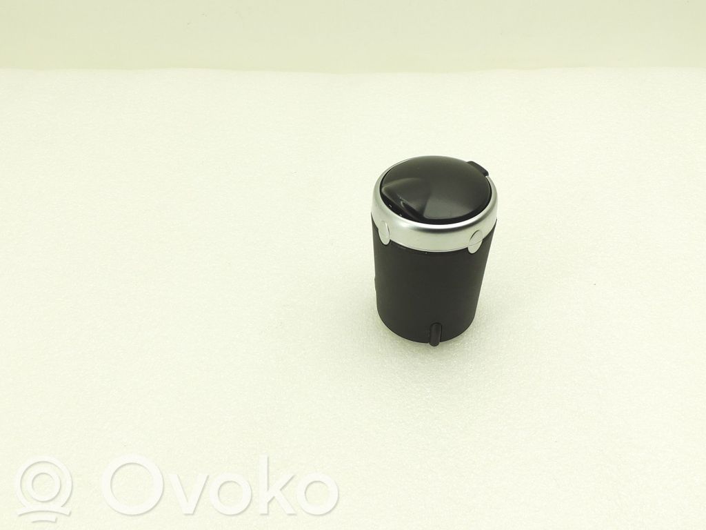 Citroen DS4 Aschenbecher hinten 