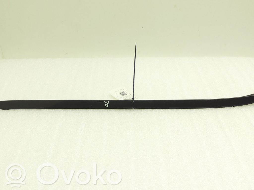 BMW 3 E90 E91 Windshield trim 