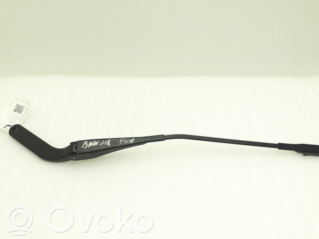 BMW 1 E81 E87 Front wiper blade arm 