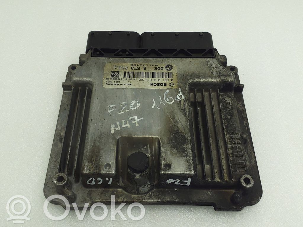 BMW 1 F20 F21 Variklio valdymo blokas 