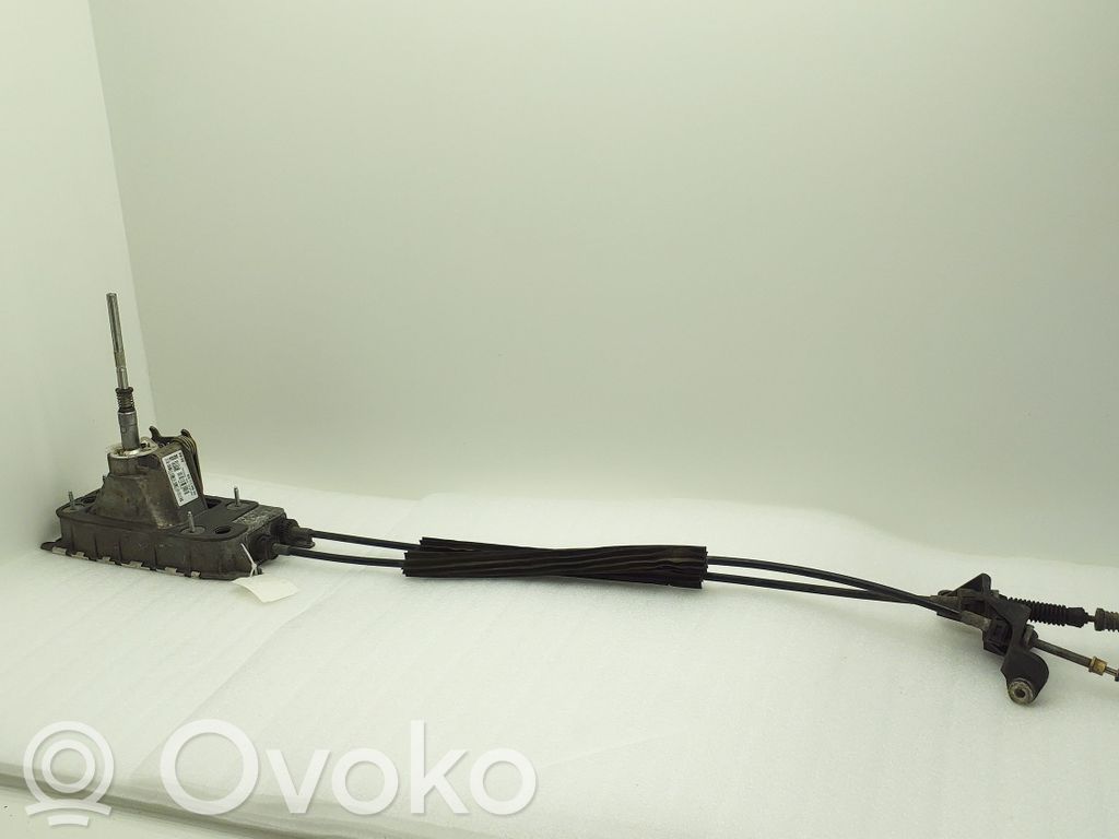 Volkswagen PASSAT B7 Pavarų perjungimo mechanizmas (kulisa) 
