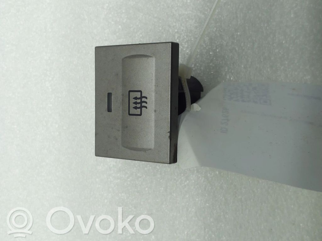 Ford Kuga I Windscreen/window heater switch 