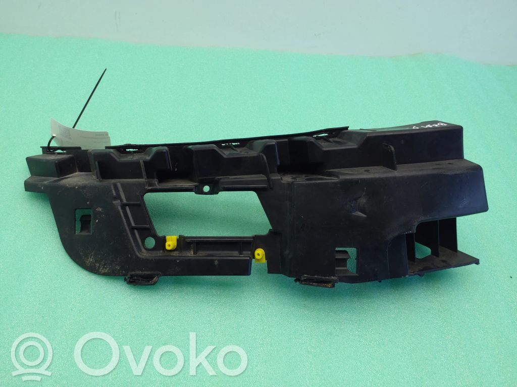 Jaguar F-Pace Front bumper mounting bracket 