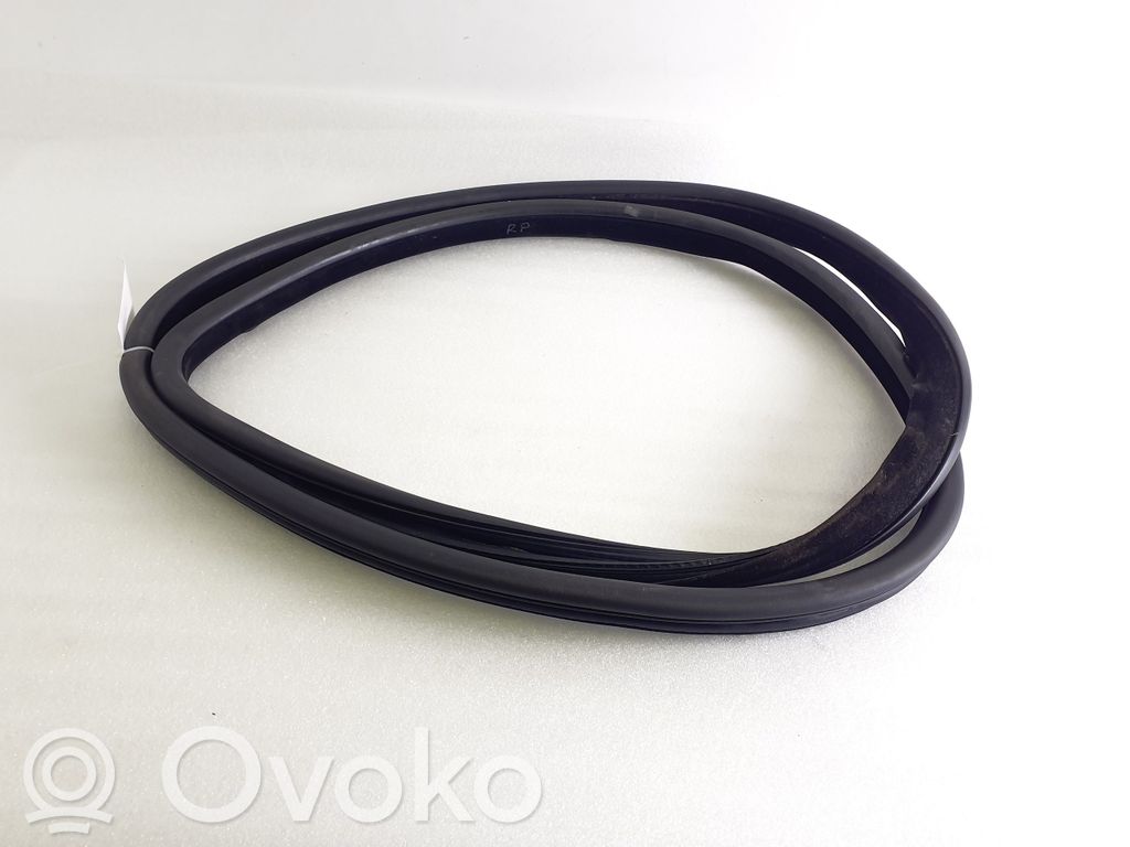 Etuoven kumitiiviste   J9C320708A,P5394A
