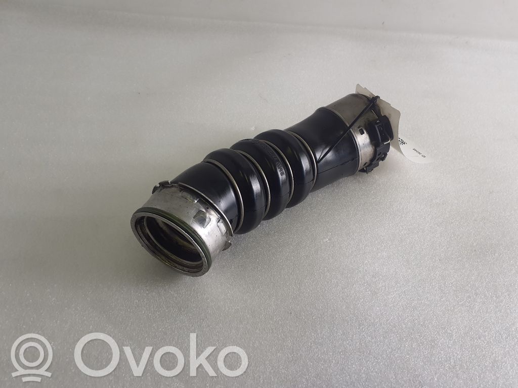 BMW 3 E90 E91 Intercooler hose/pipe 