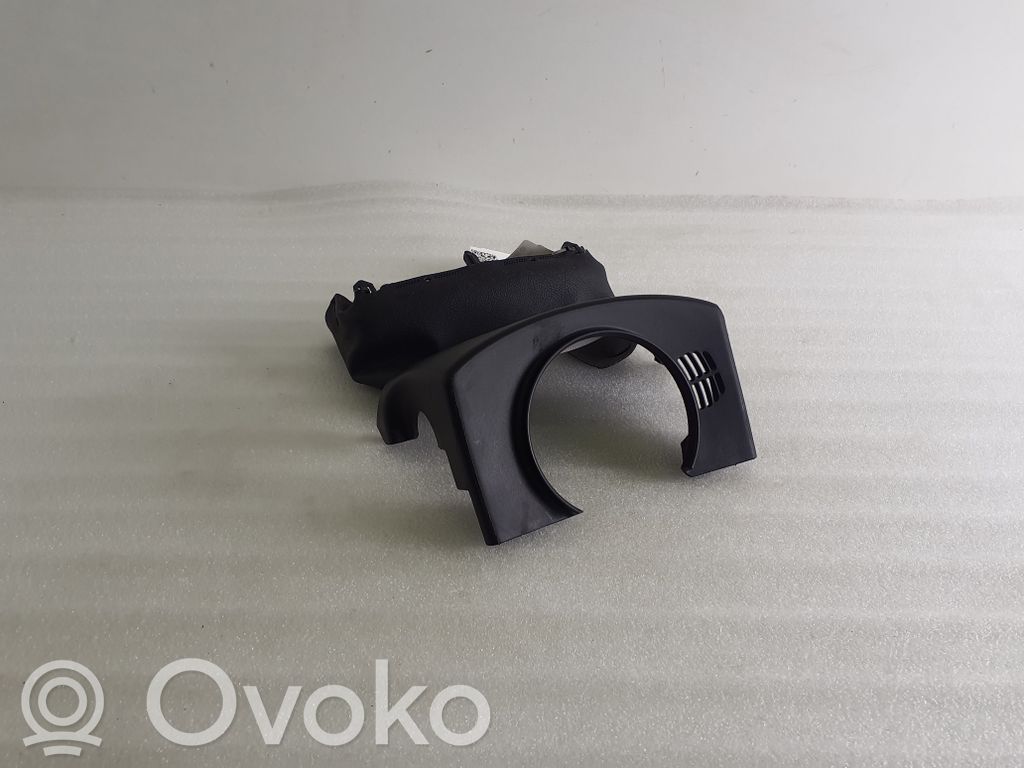 Opel Vivaro Vairo ašies apdaila 