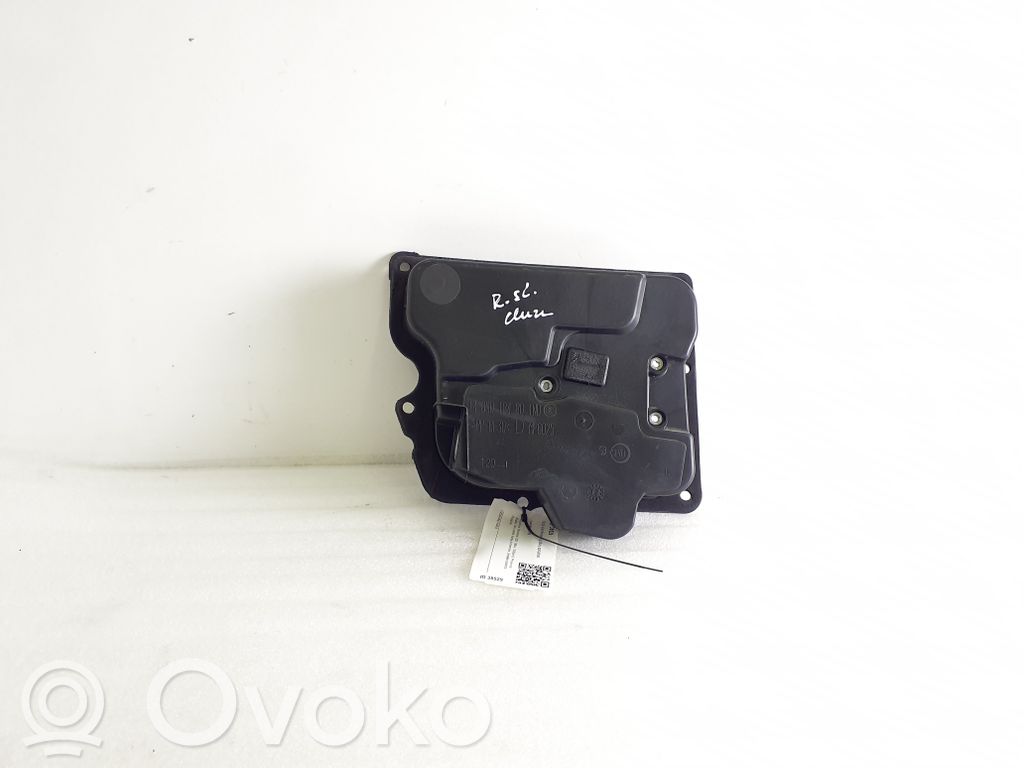 Opel Vivaro Sliding door trim 