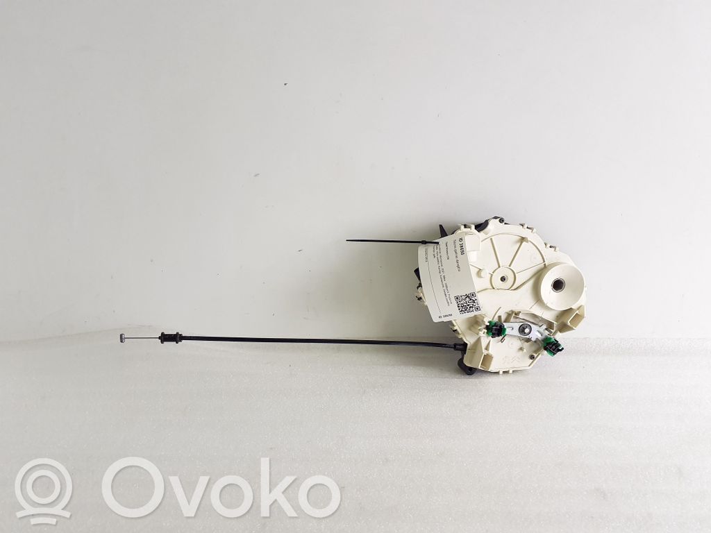 Opel Vivaro Rear door lock 