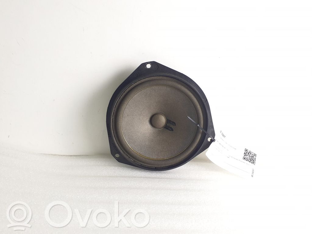Alfa Romeo Giulietta Front door speaker 