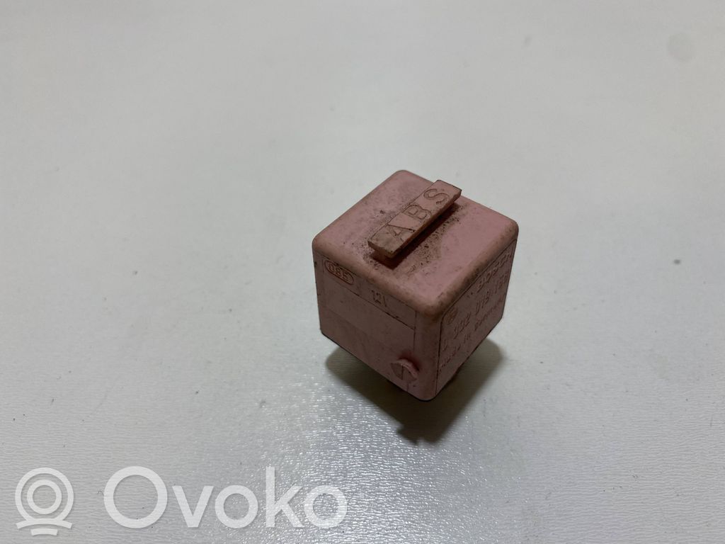 Other relay   8365326,0332019168