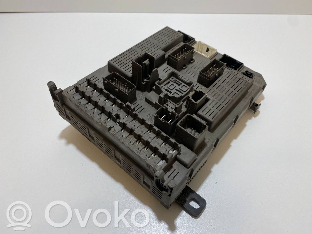 Fuse module   9647448280