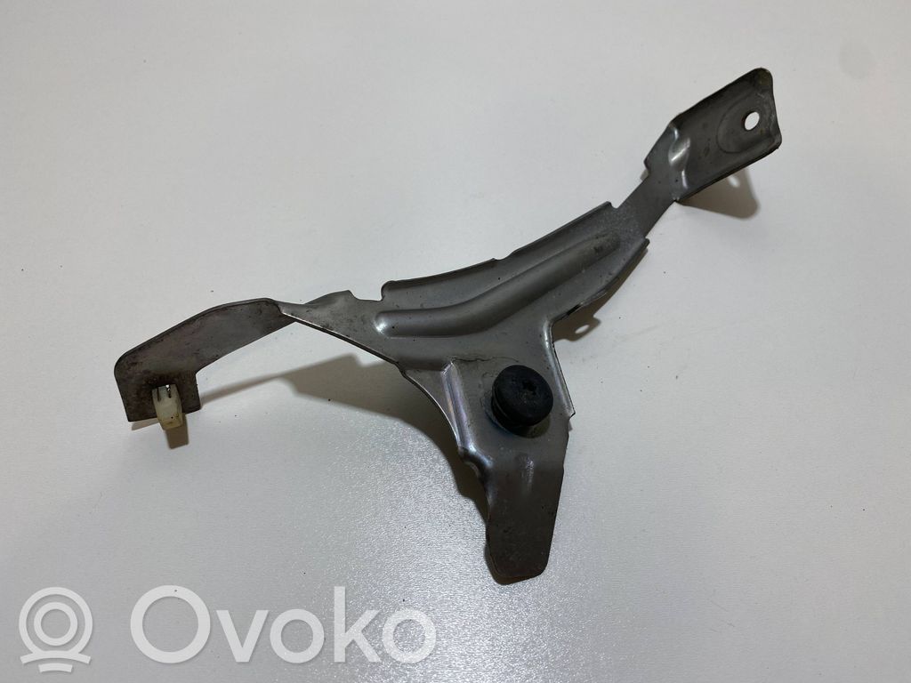 BMW 5 E60 E61 Fender mounting bracket 