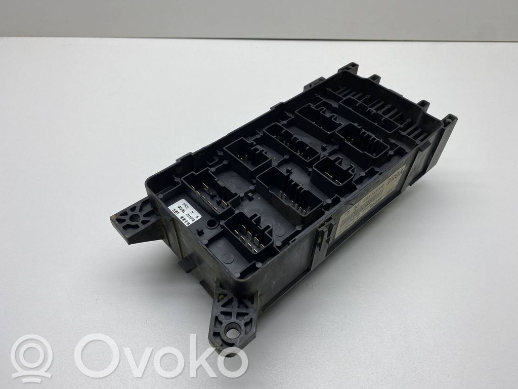 KIA Sorento Fuse module 
