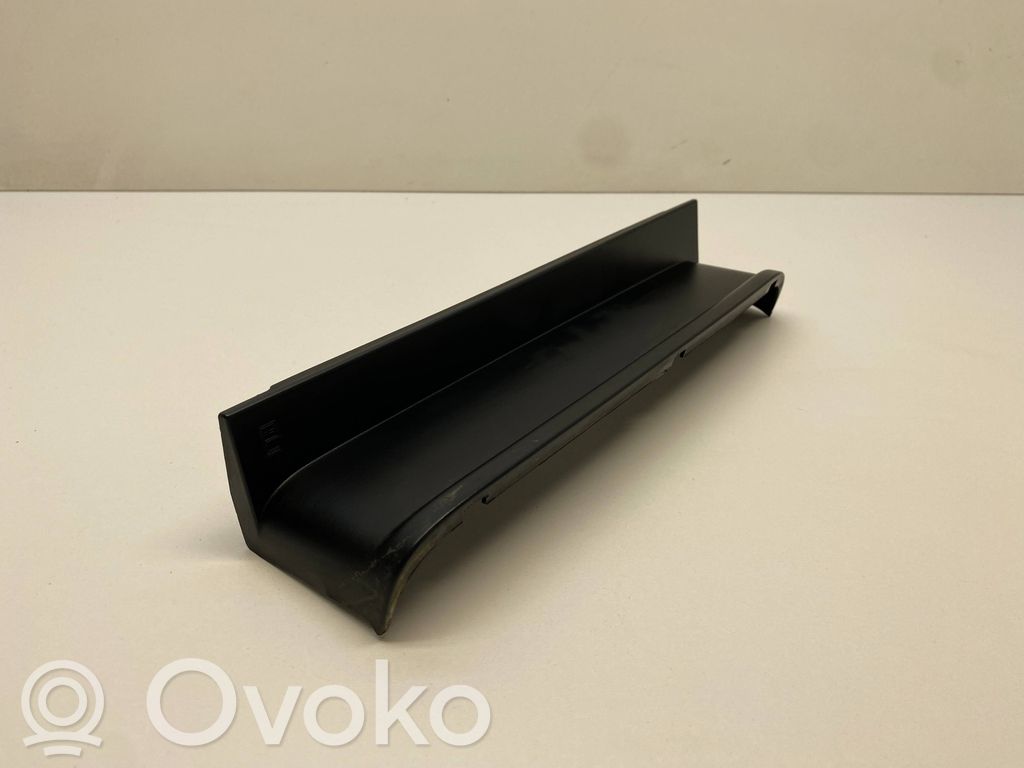 Volkswagen Caddy Galinio žibinto apdaila (juostelė) 