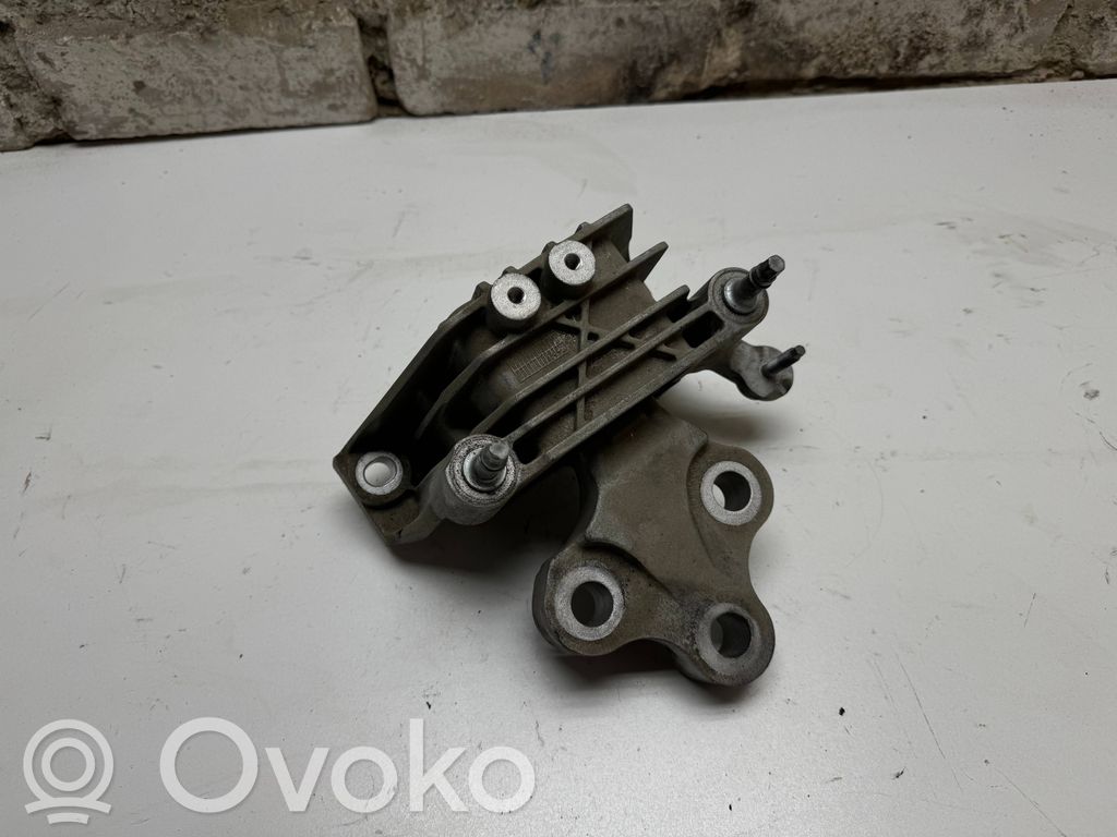 Chrysler Pacifica Gearbox mount 