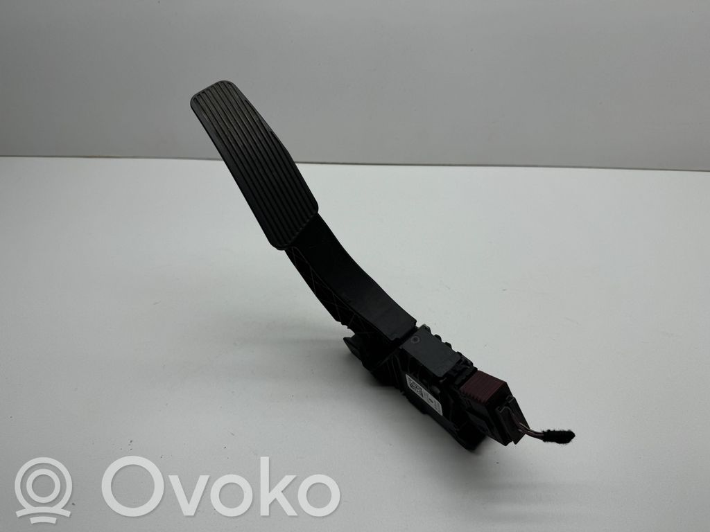 Chrysler Pacifica Accelerator throttle pedal 