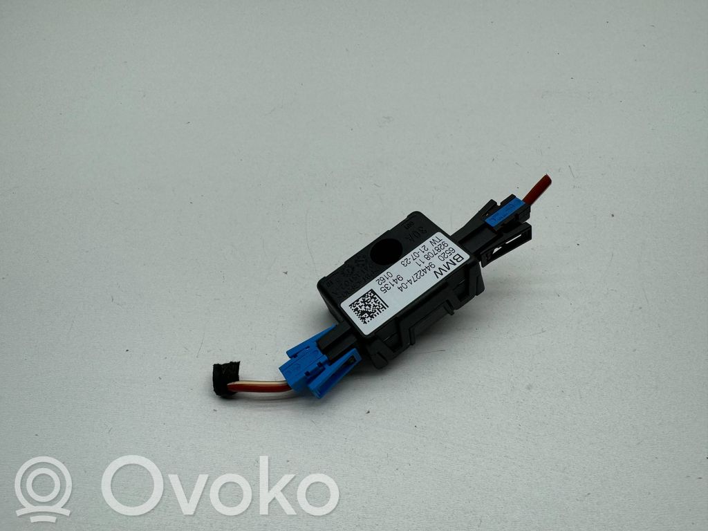 BMW X1 U11 Antenos stiprintuvas 