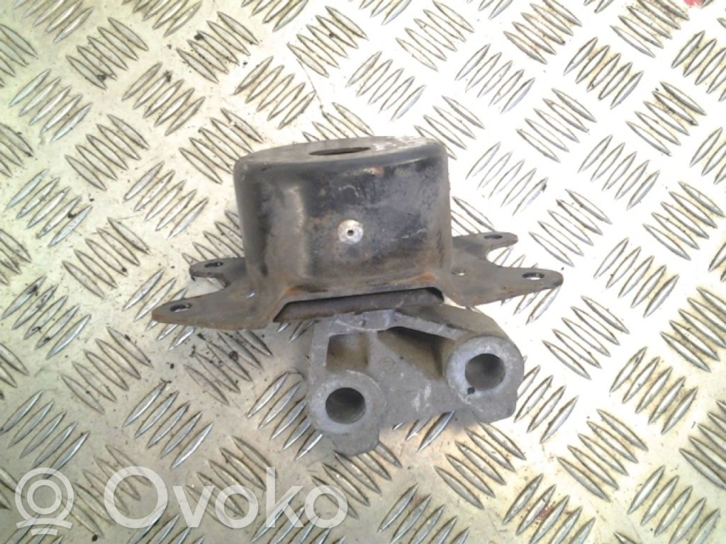 Opel Meriva A Engine mount bracket 