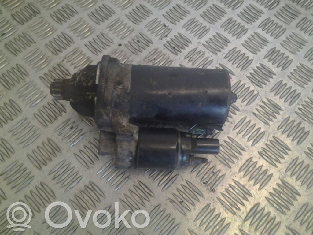 Volkswagen Golf V Стартер 